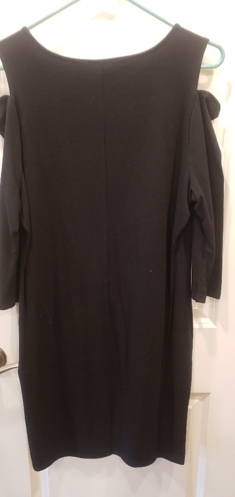 Dress - Picture 2 of 4